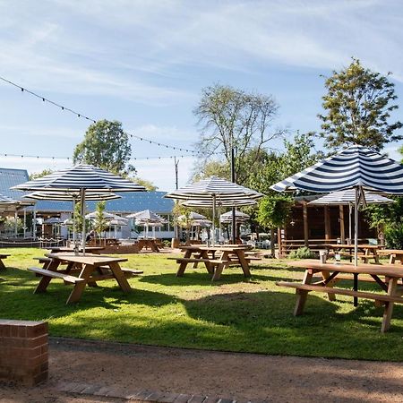 Camden Valley Inn 외부 사진