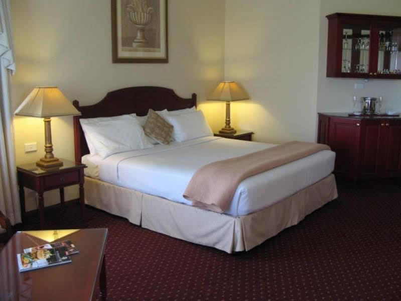 Camden Valley Inn 외부 사진